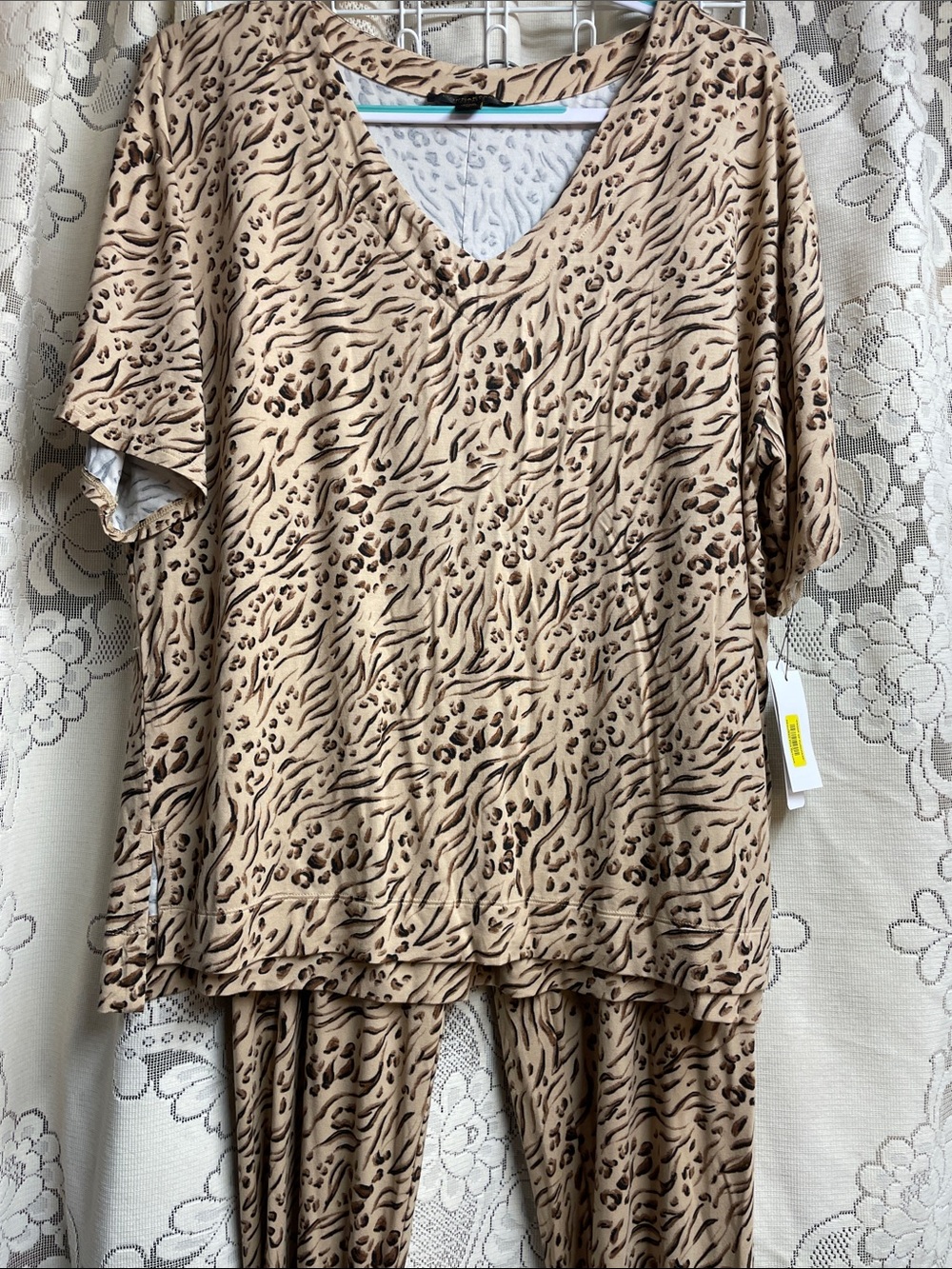 Donna Karan Beige and Brown Animal Print Pajama Set NWT X-Lrg